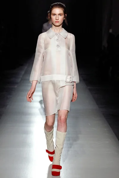 Look 35
